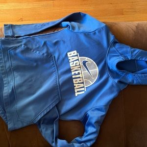 Boys size medium Nike Basketball Hoodie
